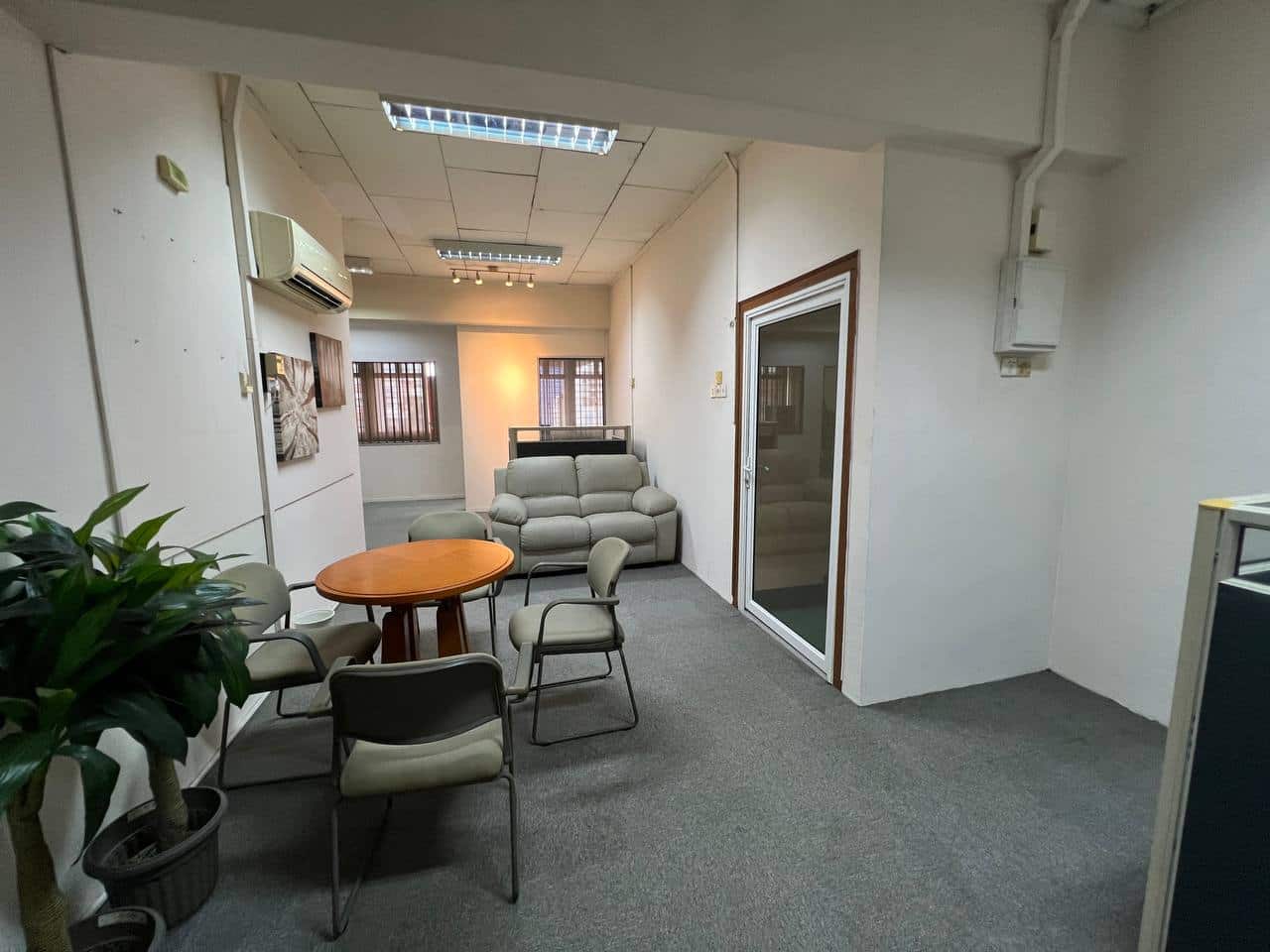 For rent (AO0525)
Taman Daya @ Jalan Sagu x
- faci… 2
