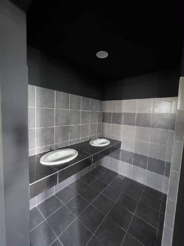 For rent （LN6697）

Molek hub @ Taman molek 
Jalan … 4