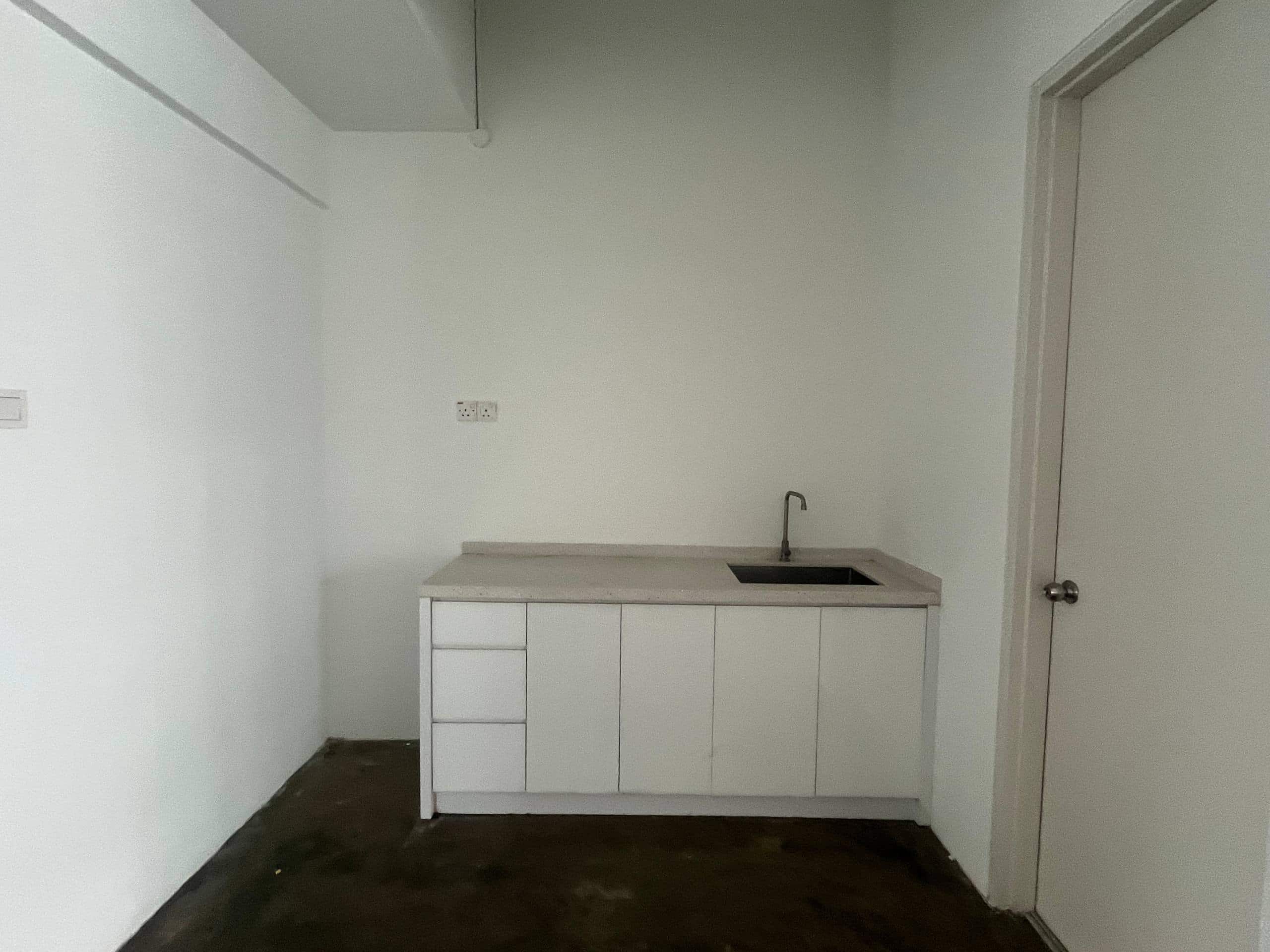 For Rent (JP9850)

Southkey Mosaic Lakefront 
Pers… 4