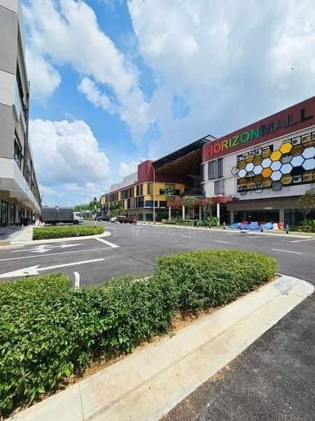 𝐅𝐎𝐑 𝐑𝐄𝐍𝐓

💥Ground Floor Shoplot 
@ Facing Horizon … 2