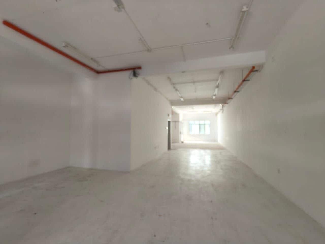 For Rent 
Dato onn Shoplot 
Whole Block

JALAN PER… 3