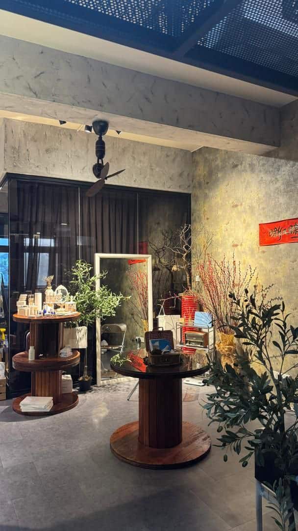 *出顶店屋 Starbucks同一排*
Eco Botanic 1,800sqft
楼上1楼 1st… 2