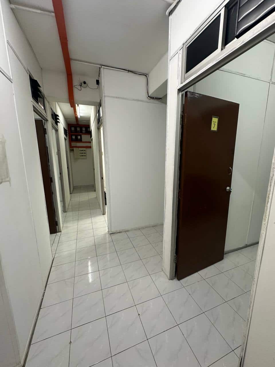 Serene Park shop for rent🔥🔥🔥
坡地走路就到Custom的店屋出租🔥🔥

… 3
