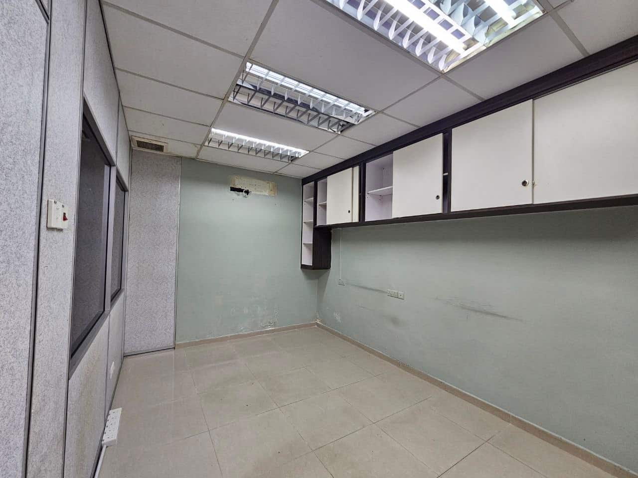 3 Storey Shoplot Mount Austin 8