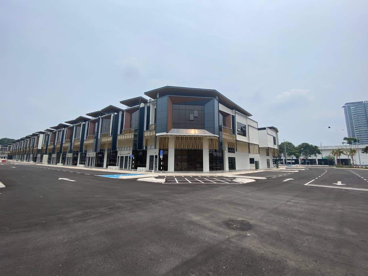 Double-Storey Shoplot Indah Prime 2 @ Bukit Indah 1