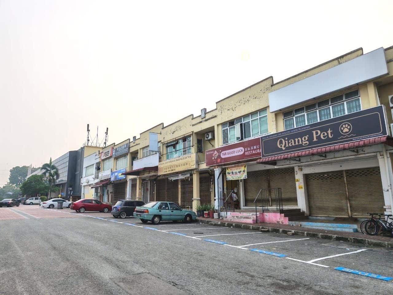 2-Storey Shoplot Taman Pulai Utama 4