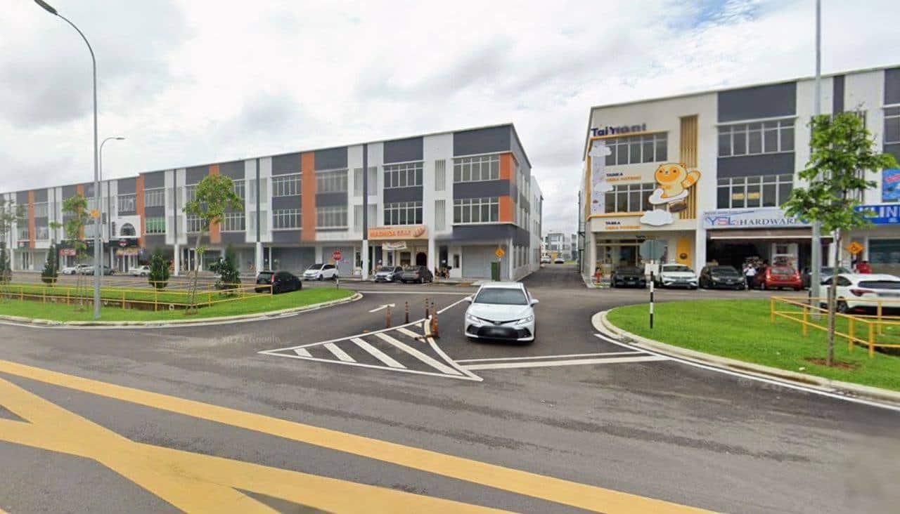 4-Storey Shoplot Crest Austin 3