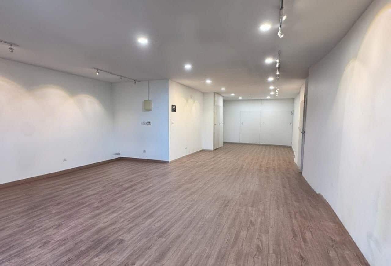 3-Storey Shop Office Mount Austin 2