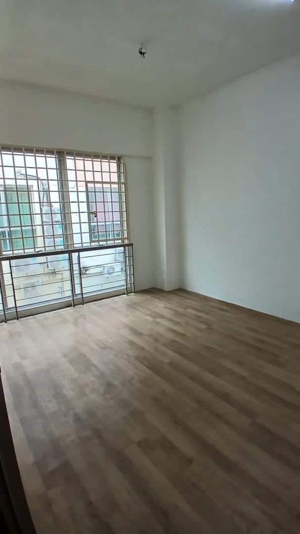 3-Storey Shoplot Ground Floor Taman Molek 6