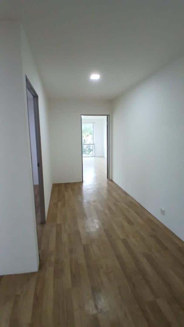 3-Storey Shoplot Ground Floor Taman Molek 4