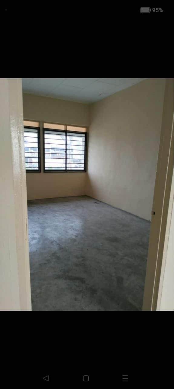 Double Storey Shop Taman Ungku Tun Aminah 3