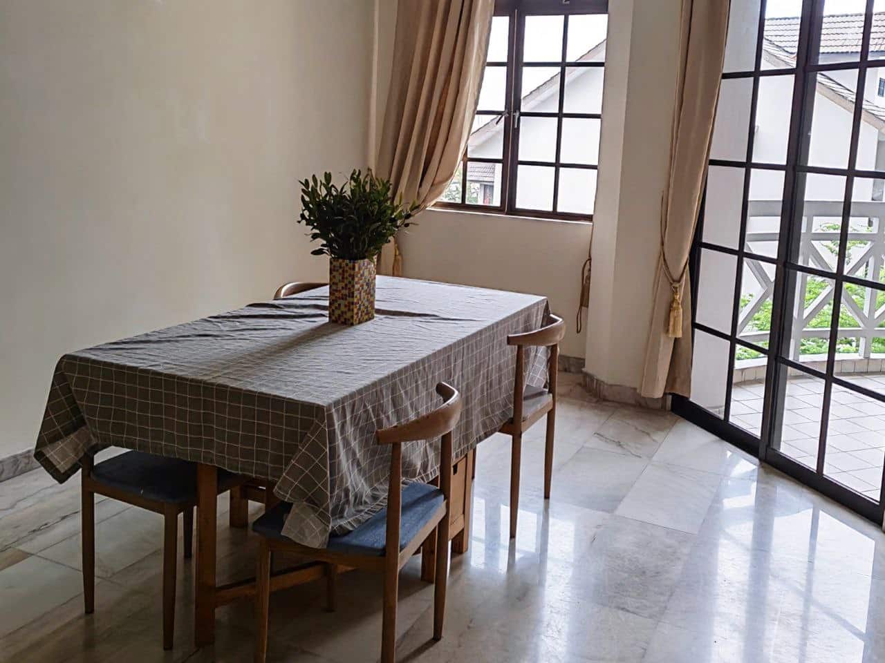 Condominium Taman Pelangi 5