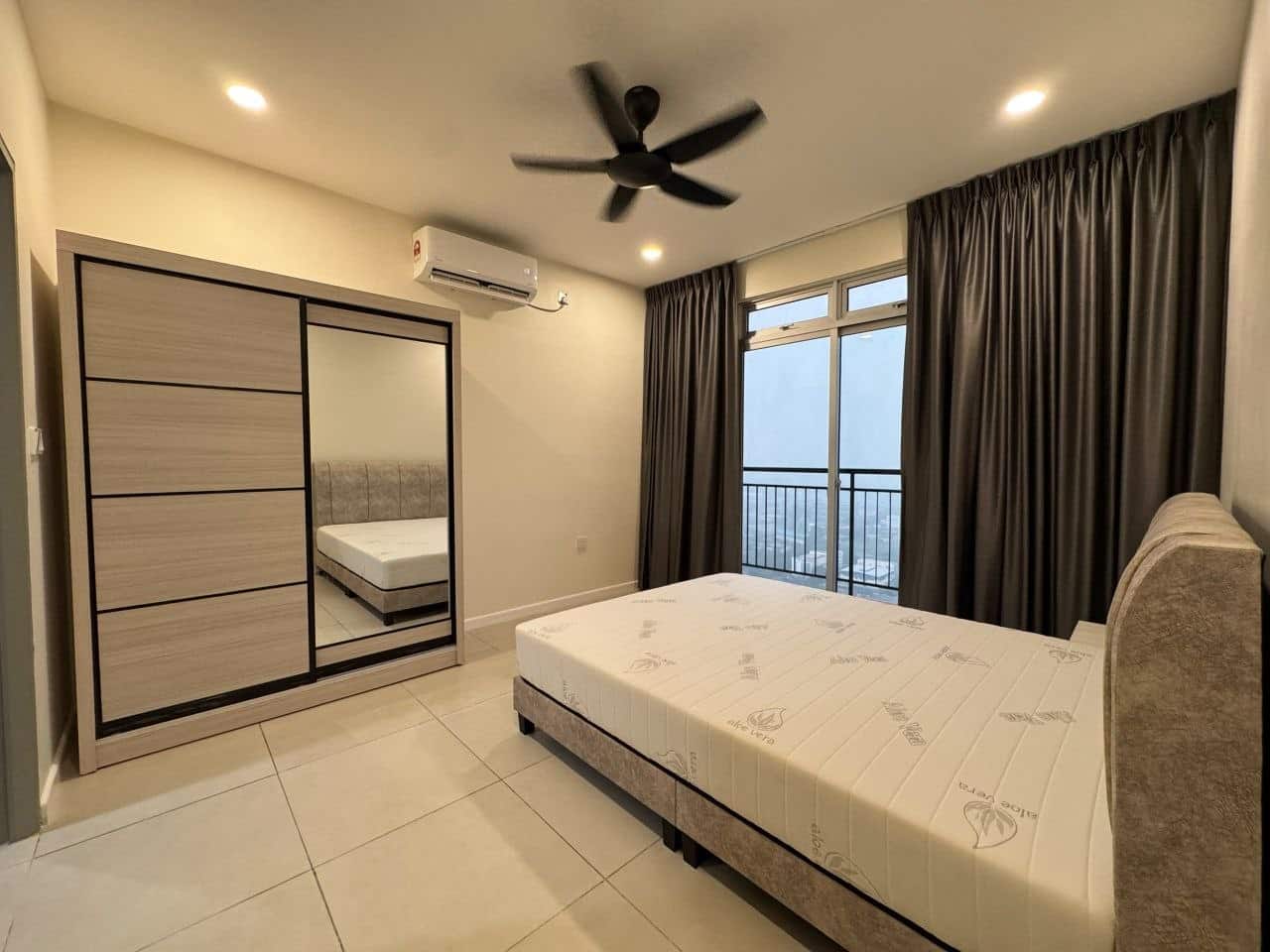 Condo JB Town 3