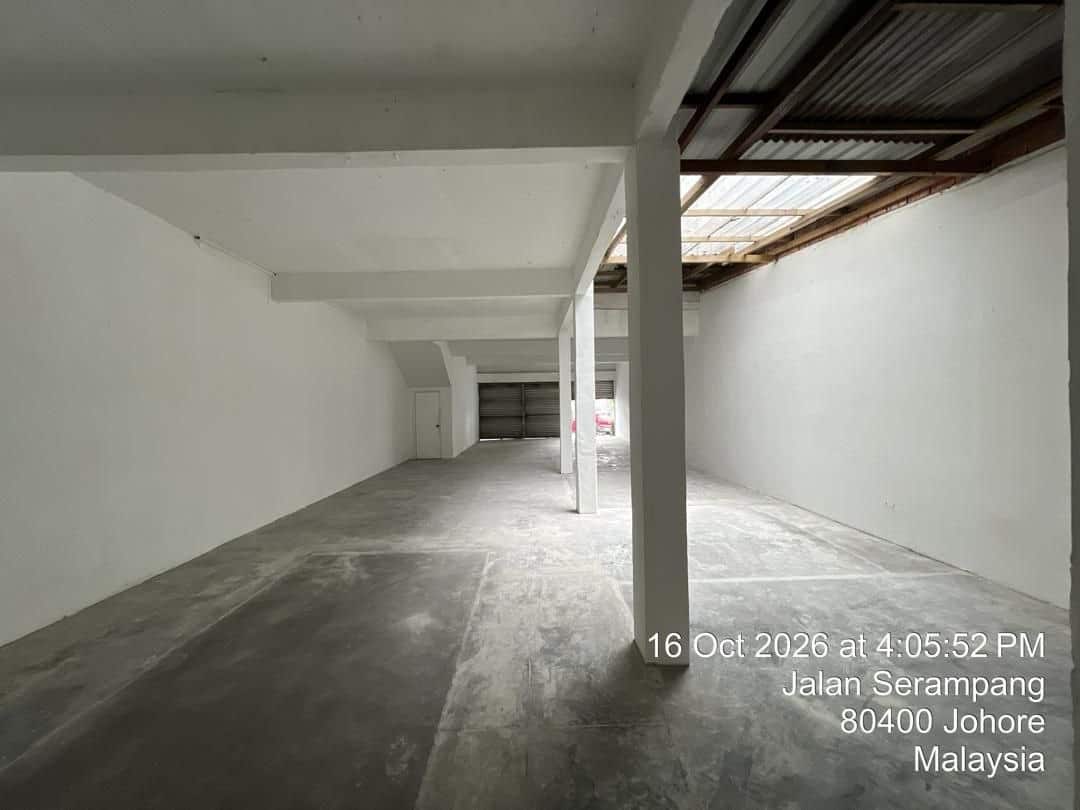 3-Storey Shoplot Jalan Serampang 4