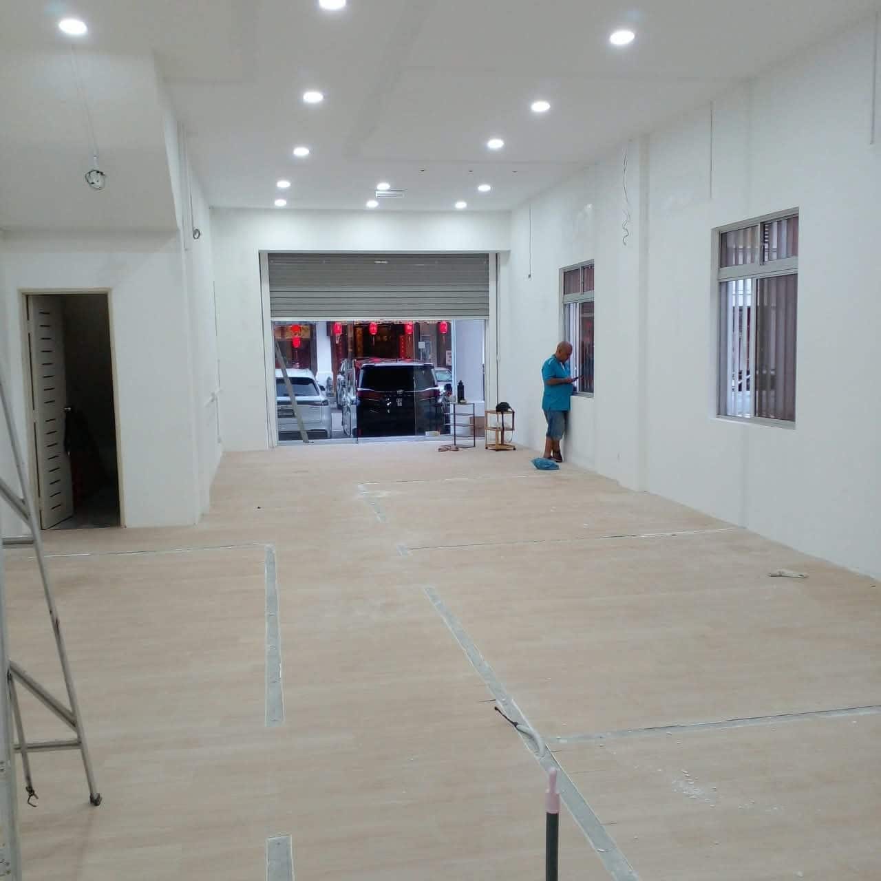 Ground Floor Shoplot Austin Heights 1