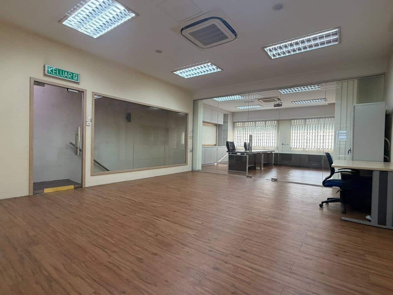 Double Storey Shop Tun Aminah