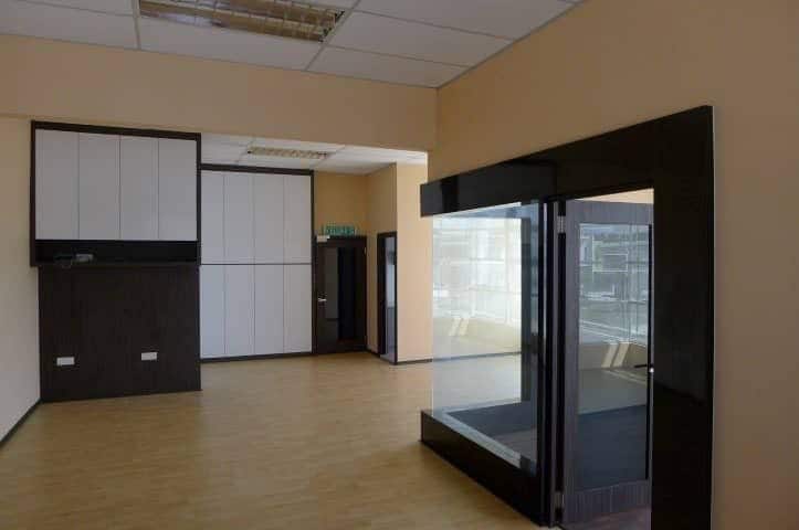 1.5 Story Semi-D Factory Taman Kempas Utama 2