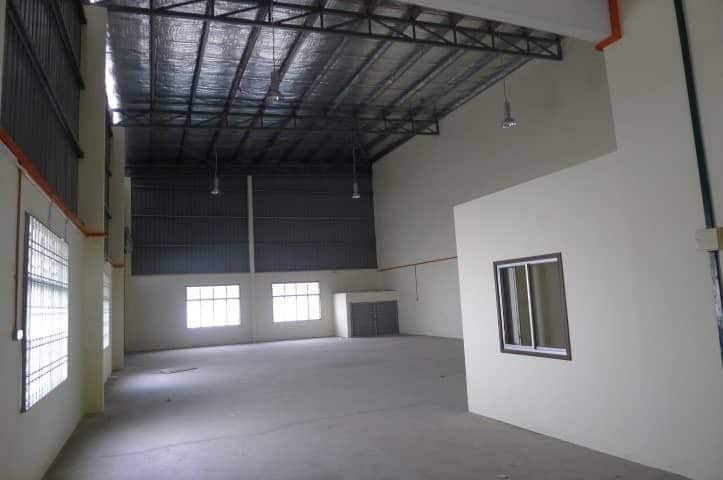 1.5 Story Semi-D Factory Taman Kempas Utama 4