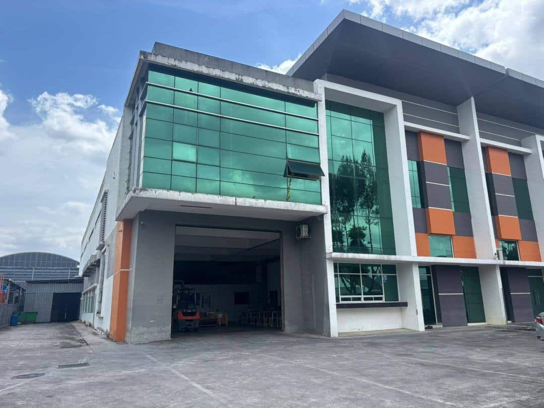 Semi-Detached Desa Cemerlang 2