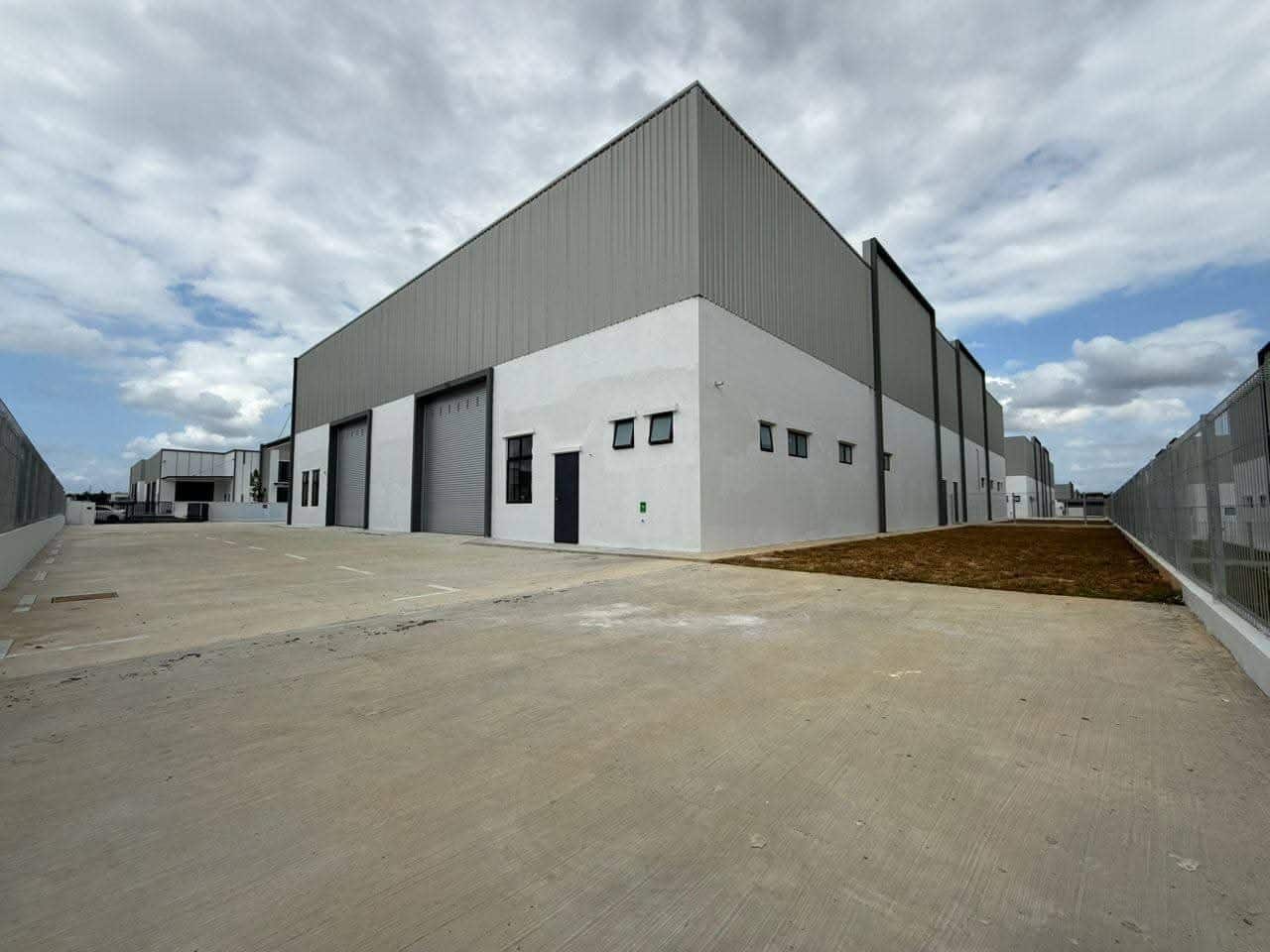 Semi Detached Factory Eco Business Park 1 2