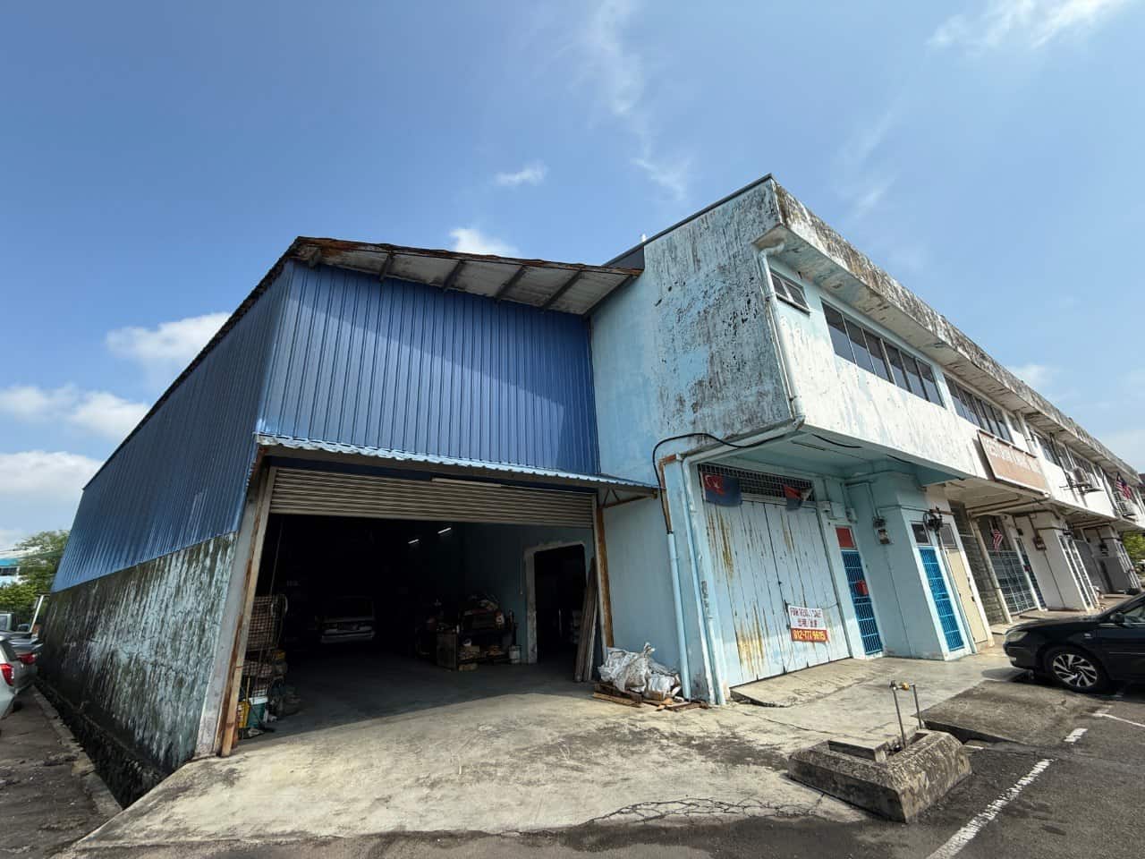1.5 Terrace Factory Corner Jalan Timur