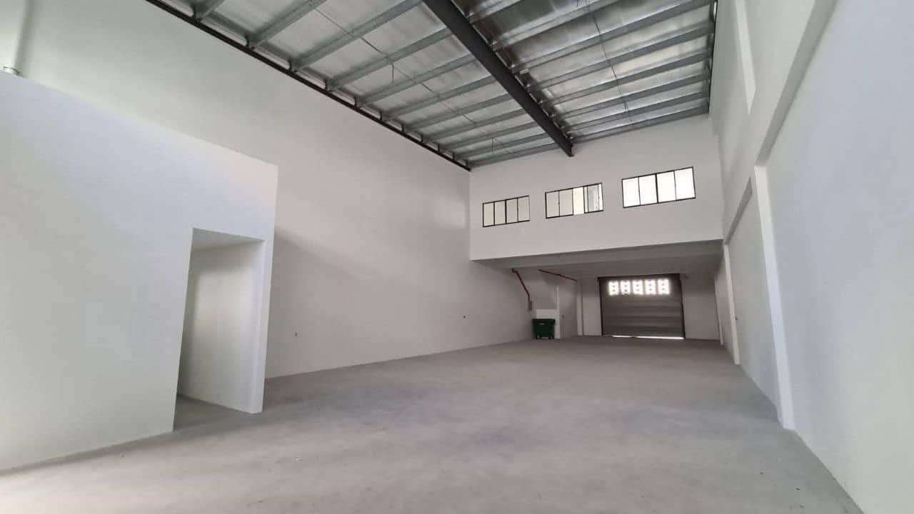 1.5 Storey Terrace Factory Jalan Hang Lekir 1x 3