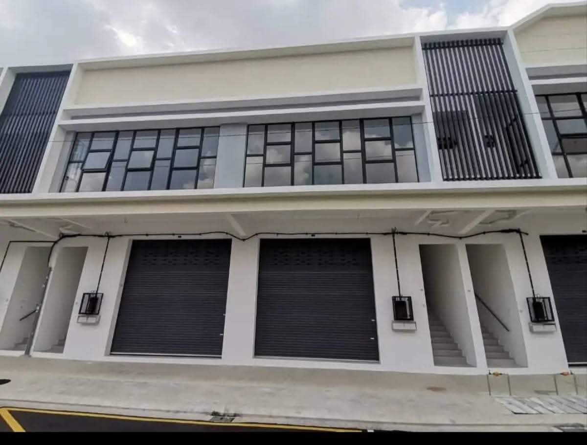 1.5 Storey Terrace Factory Jalan Hang Lekir 1x