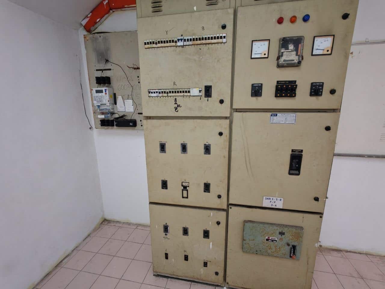 Single Storey Detached Factory (with Concrete Mezzanine Floor) Permas Jaya 10
