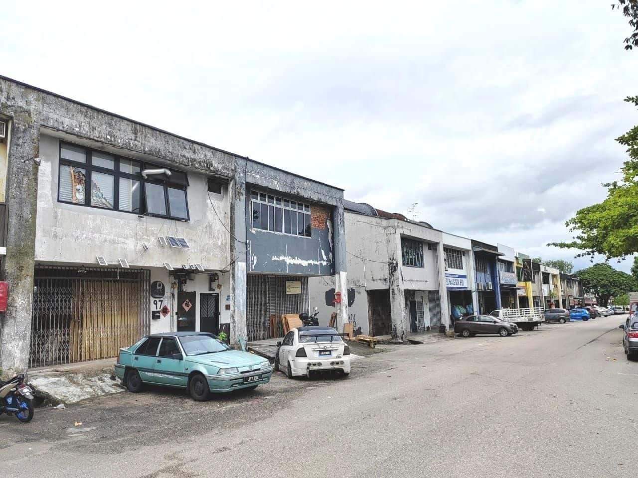 1.5 Storey Terrace Factory Desa Jaya 4