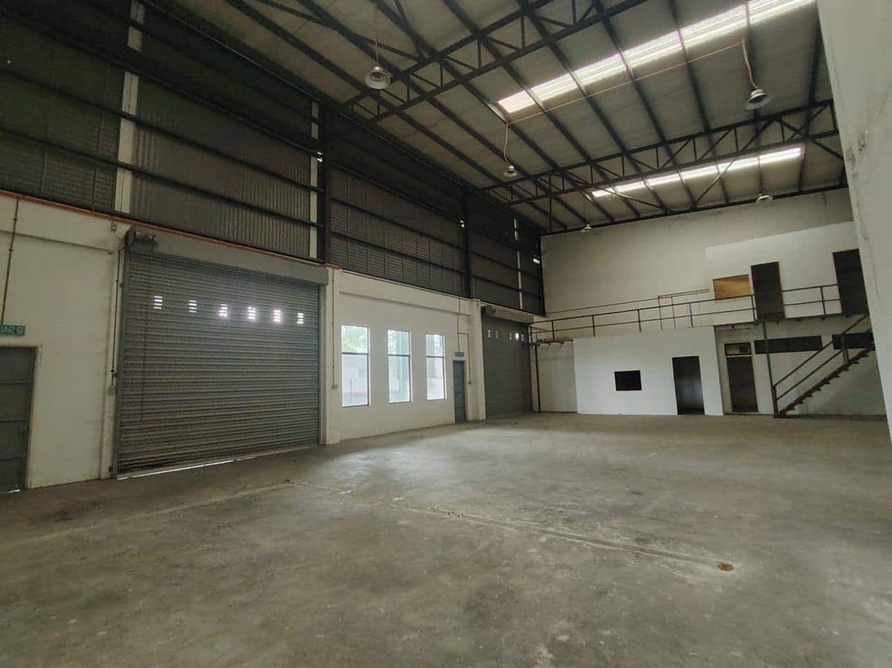 1.5 Storey Cluster Corner Factory Eco Business Park 1 3