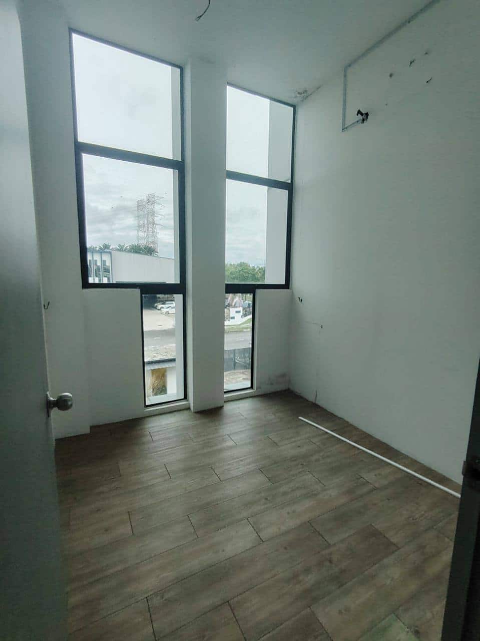 1.5 Storey Cluster Corner Factory Eco Business Park 1 11
