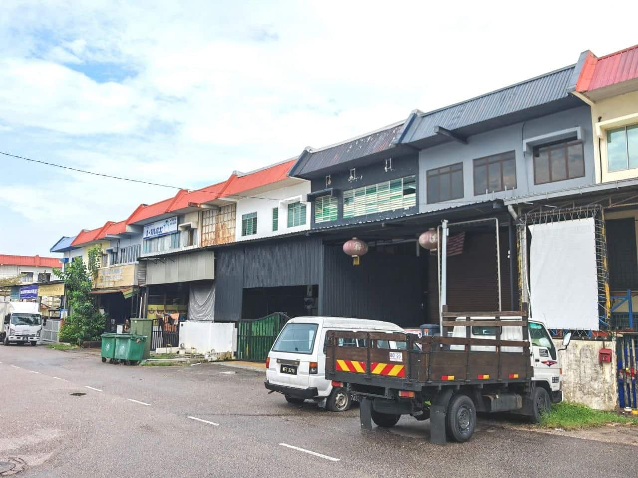 1.5 Storey Terrace Factory Tampoi 6