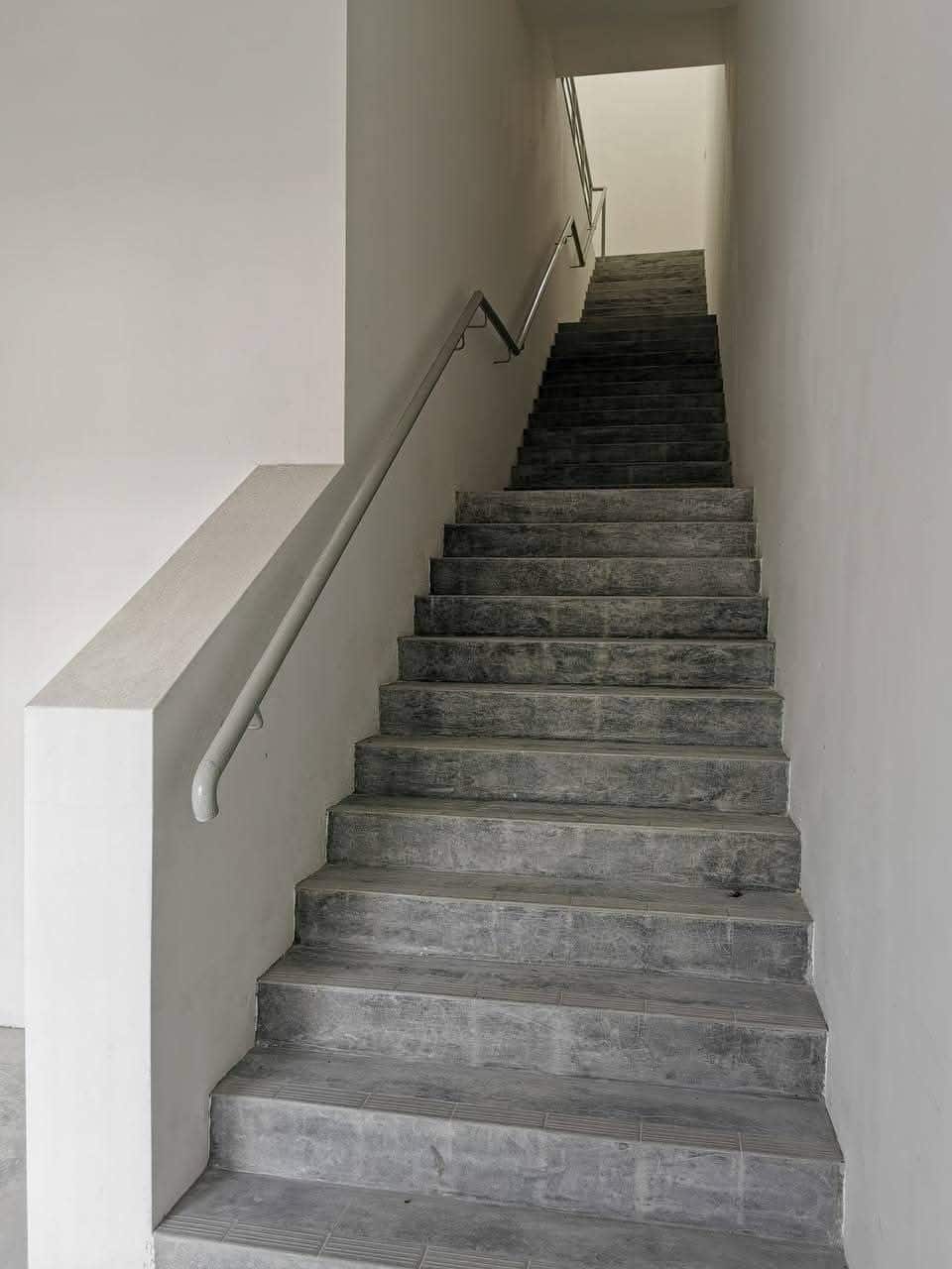1.5 sty terrace factory Taman Mount Austin 9