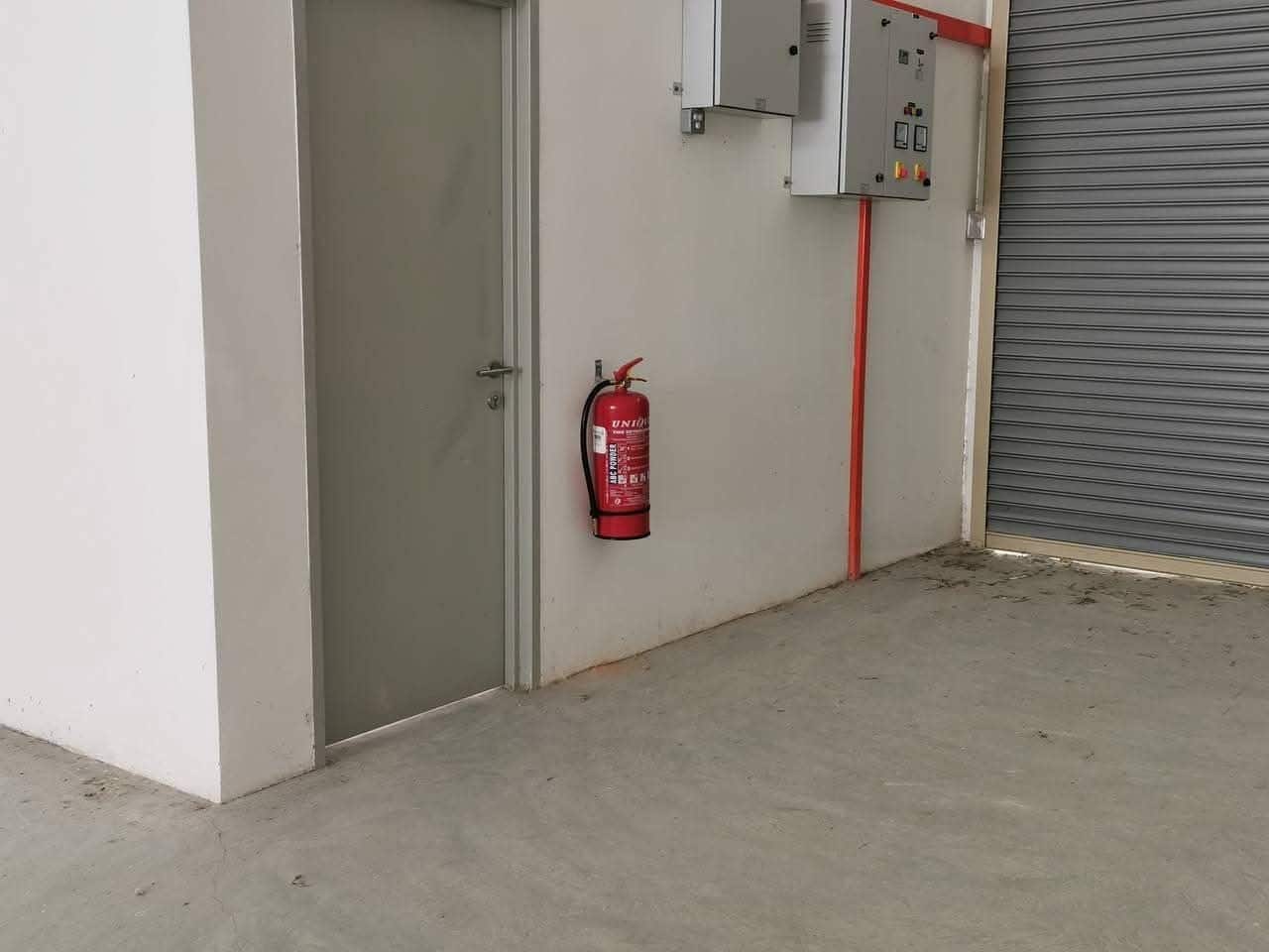 1.5 sty terrace factory Taman Mount Austin 7