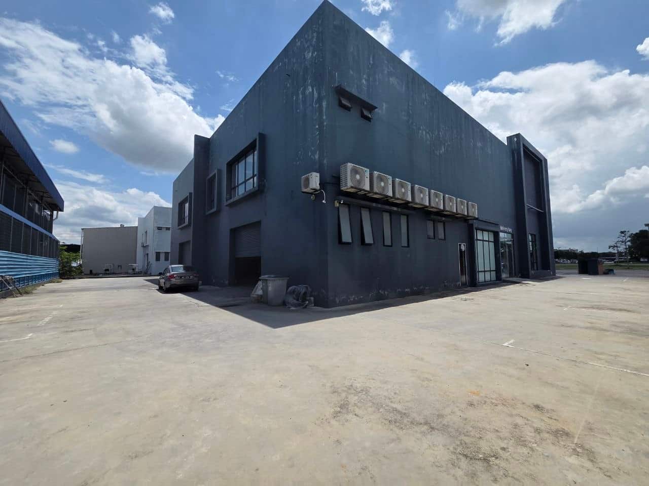 Semi D Factory Eco Business Park 3 5