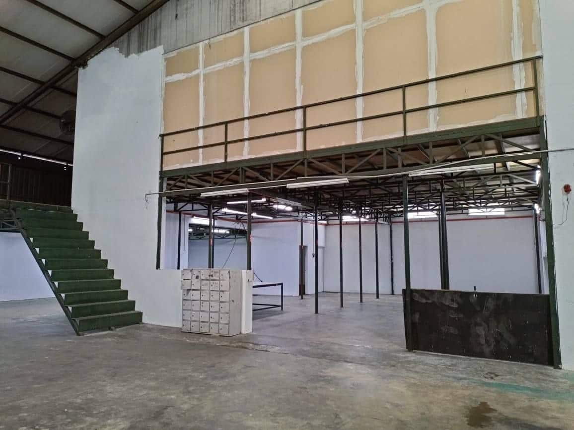 1.5 Storey Semi-detached Factory Desa Jaya 3