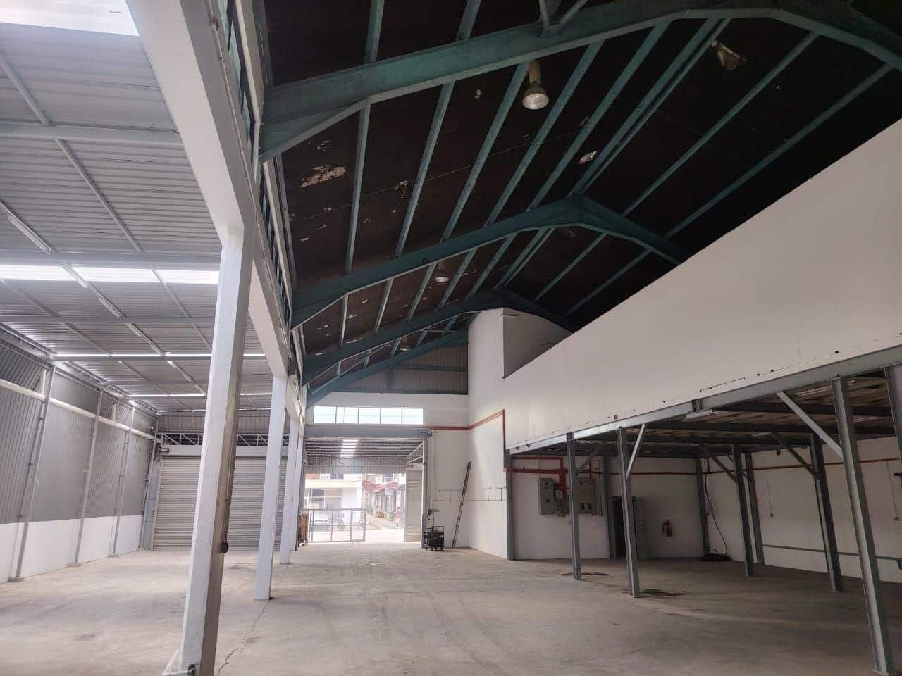 1.5 Storey Semi-D Factory Permas Jaya 2
