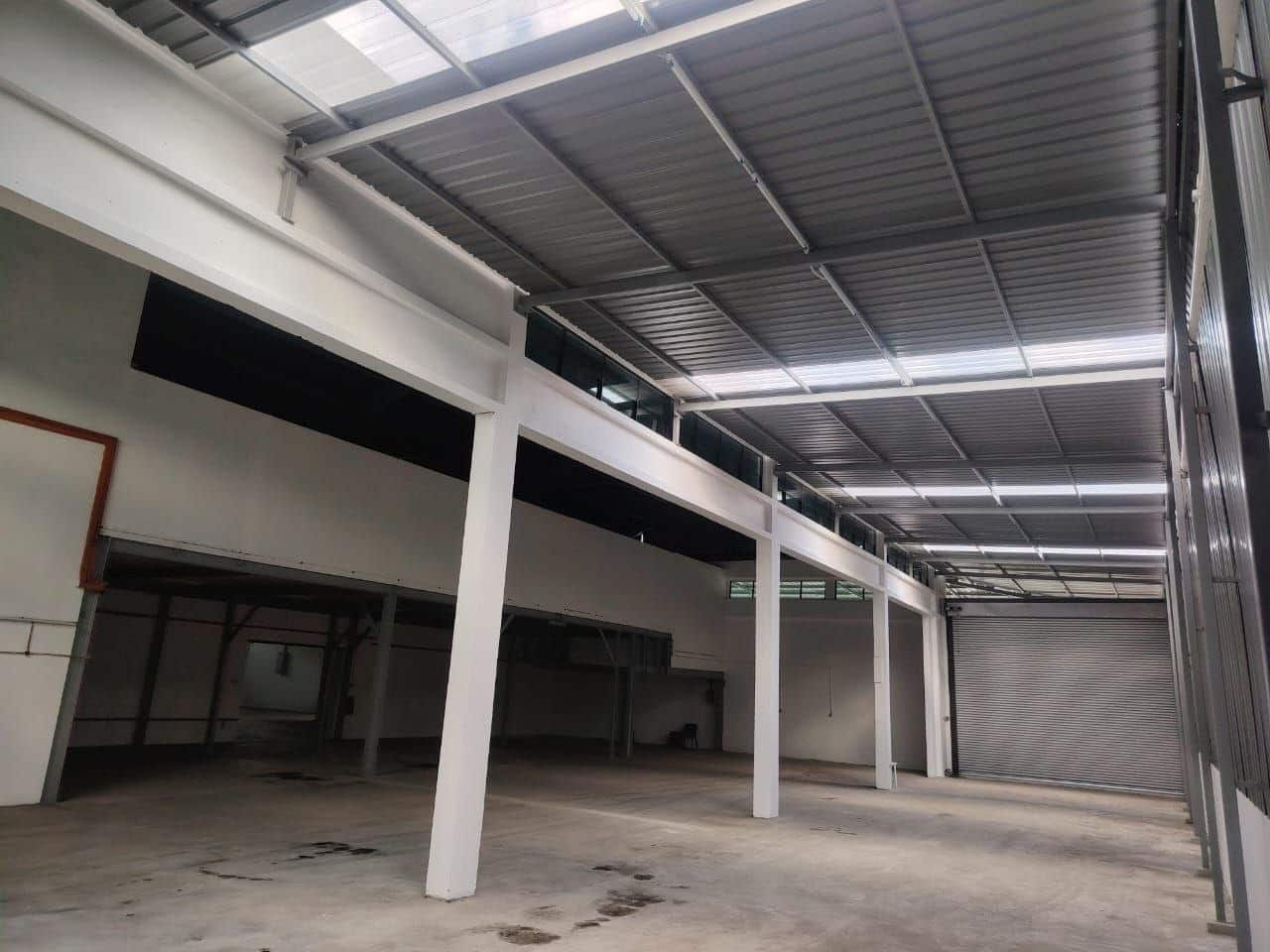 1.5 Storey Semi-D Factory Permas Jaya 4