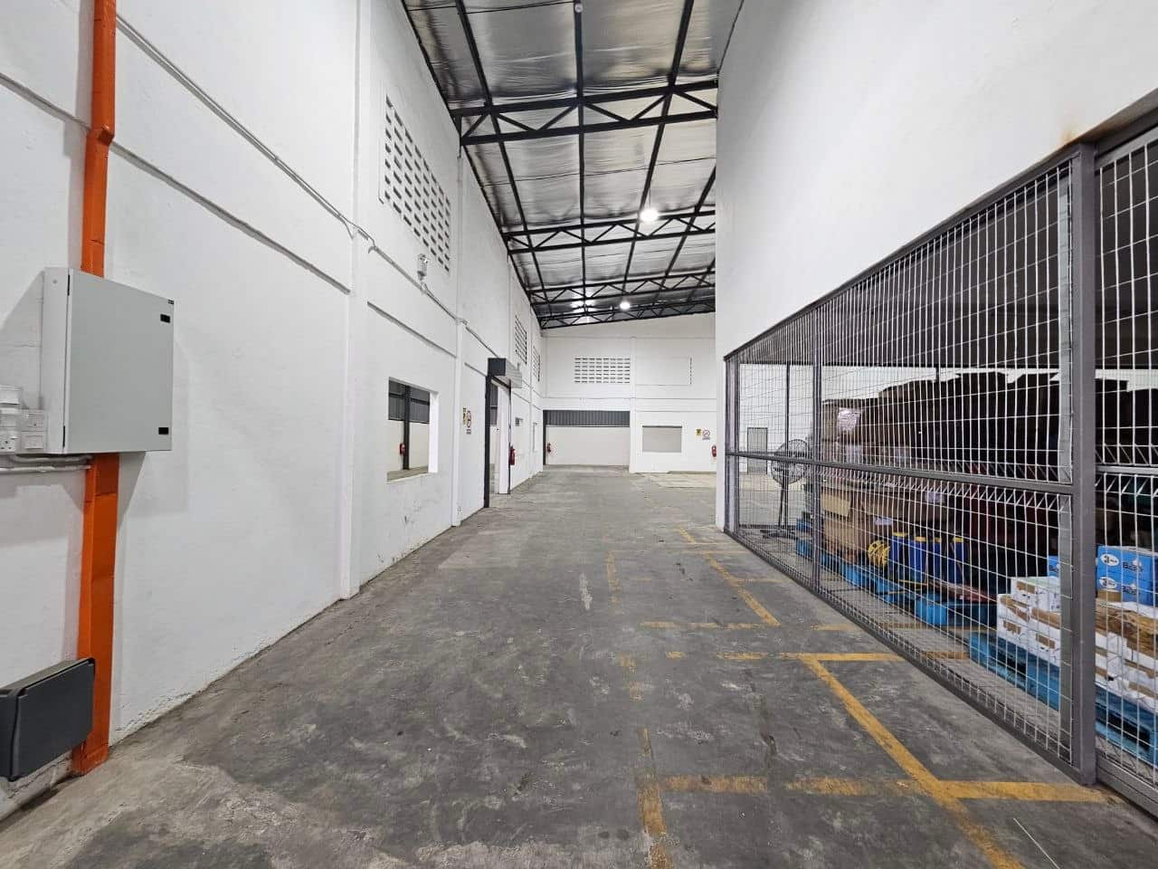 1.5 Storey Semi D Permas Jaya 4