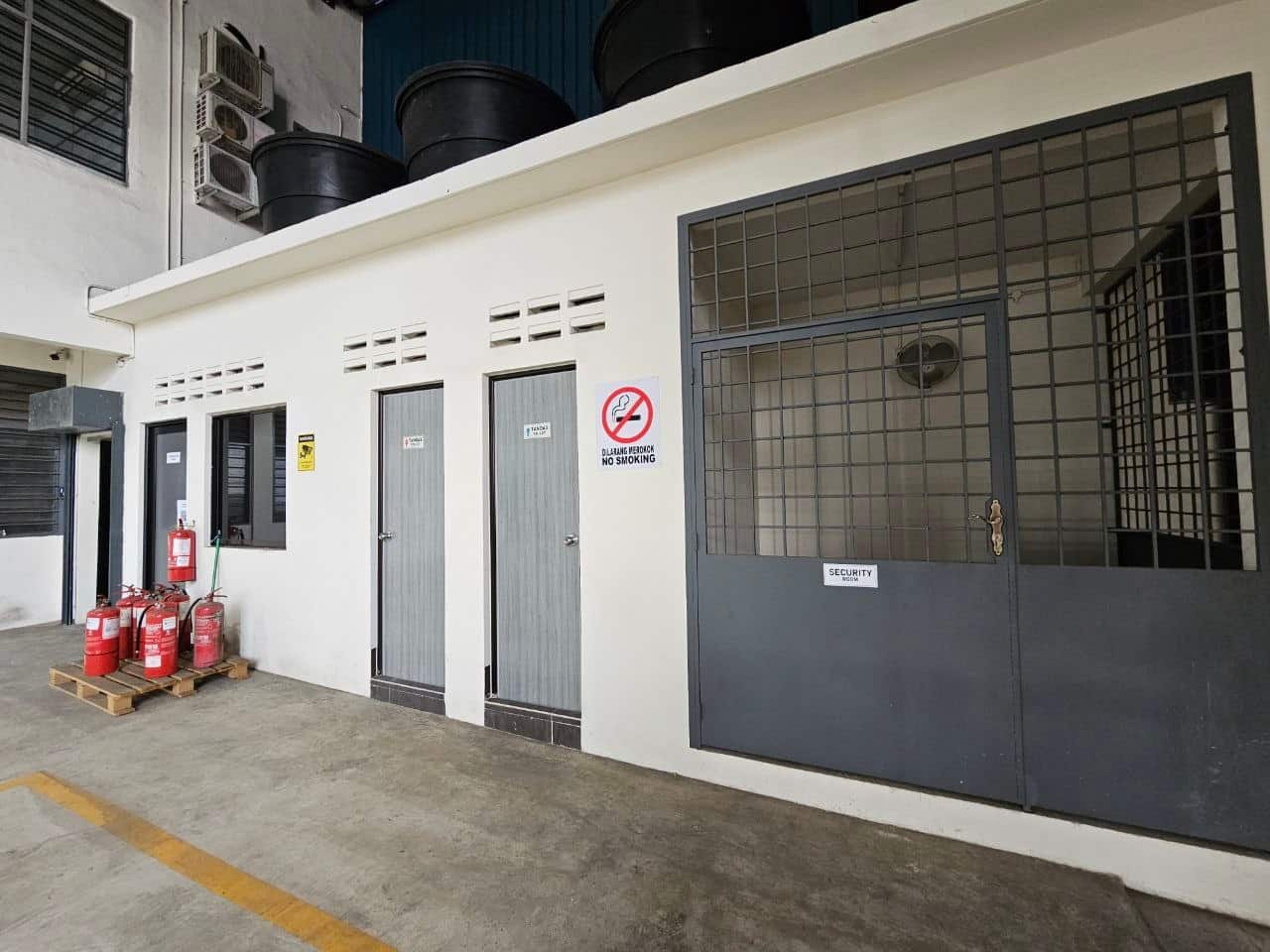 1.5 Storey Semi D Permas Jaya 7