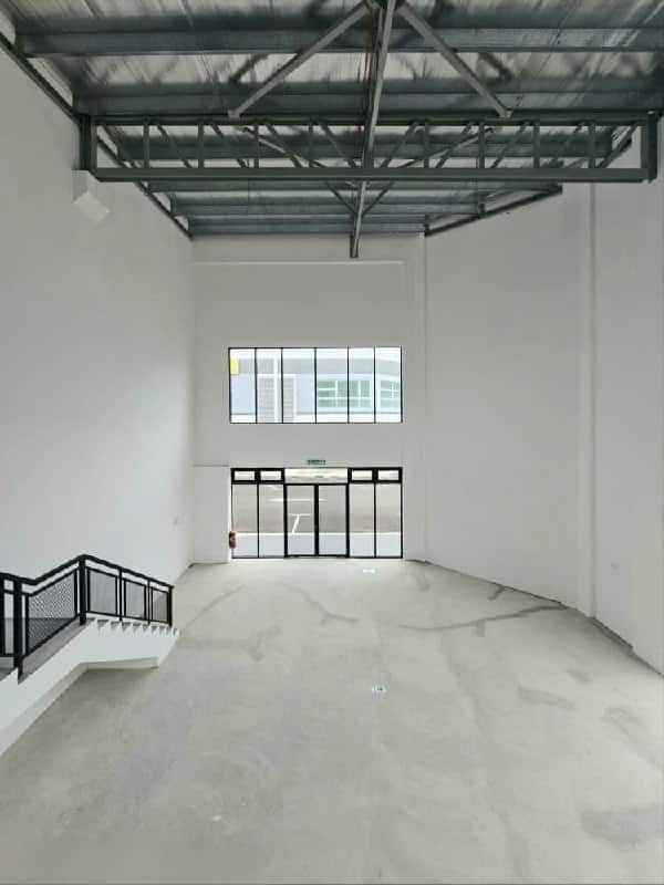 1.5 Storey Terrace Factory Empire Park 5