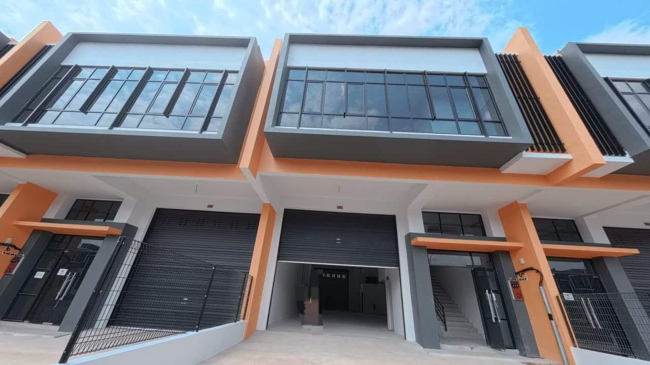 1.5 Storey Terrace Factory Empire Park 1