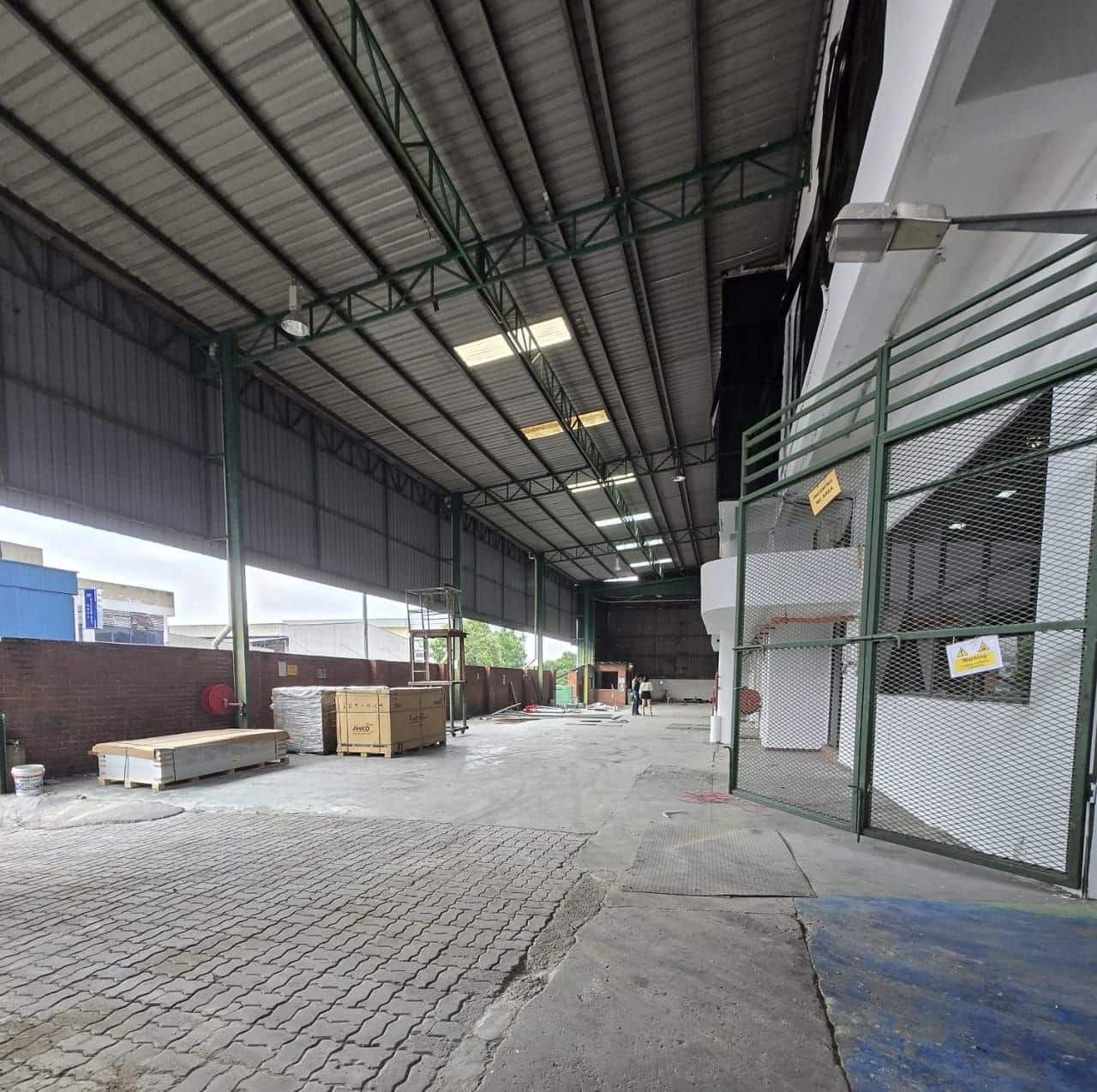 1.5 STOREY SEMI DETACHED FACTORIES - 2 Adjoining unit Taman Perindustrian Cemerlang 2