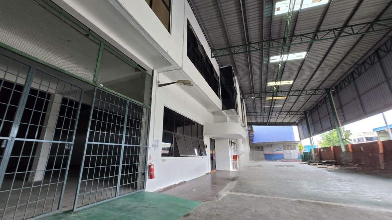 1.5 STOREY SEMI DETACHED FACTORIES - 2 Adjoining unit Taman Perindustrian Cemerlang 1