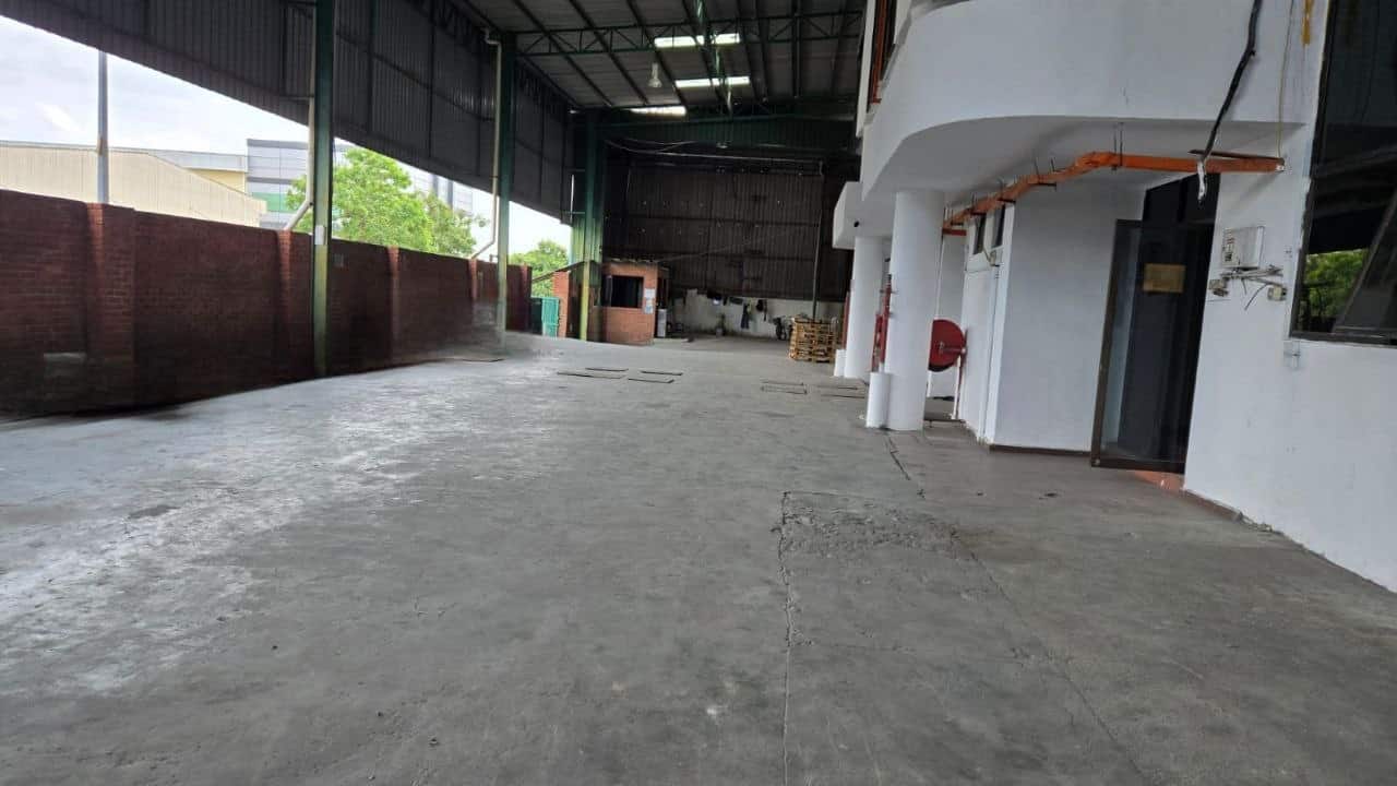 1.5 STOREY SEMI DETACHED FACTORIES - 2 Adjoining unit Taman Perindustrian Cemerlang 3
