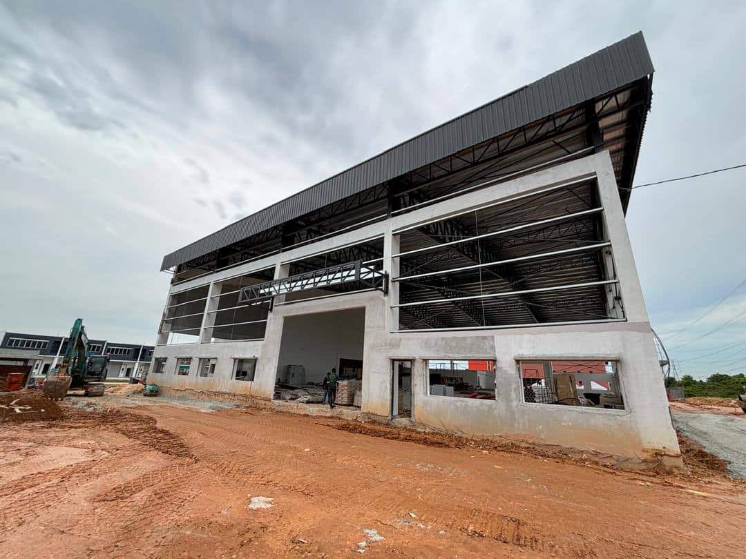 Detached Factory with 3 Storey Office Bandar Indahpura 3
