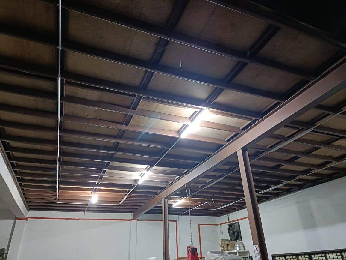 1.5 Storey Semi-D Factory Kawasan Perindustrian Timur 4
