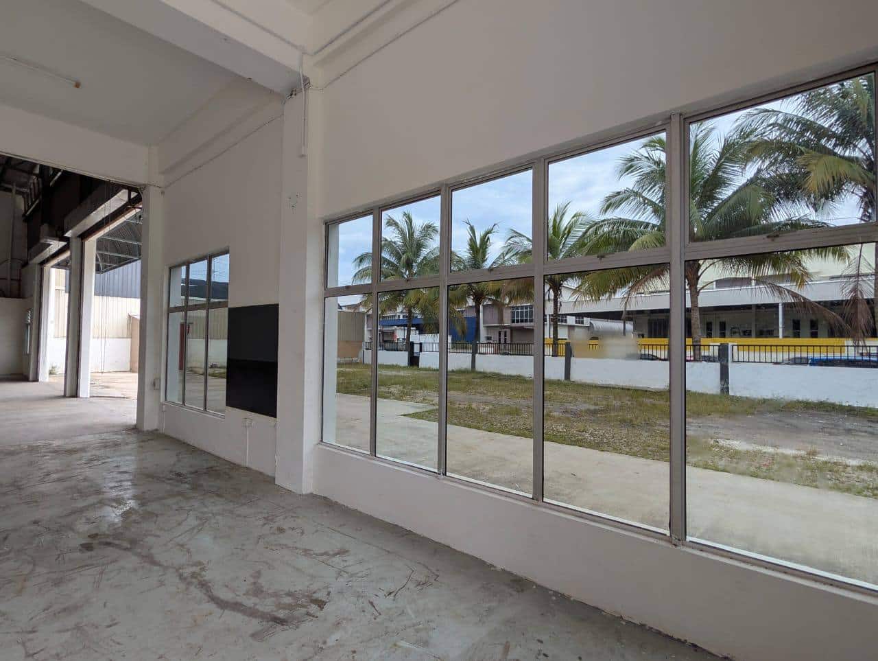 1.5 Storey Cluster Factory Corner Lagenda Industrial Park 3