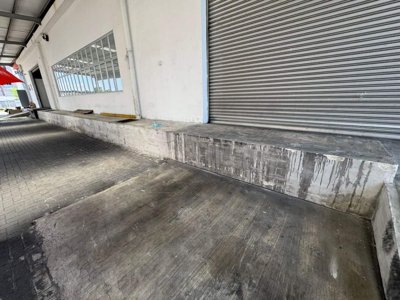 Detached Factory Iparc 9