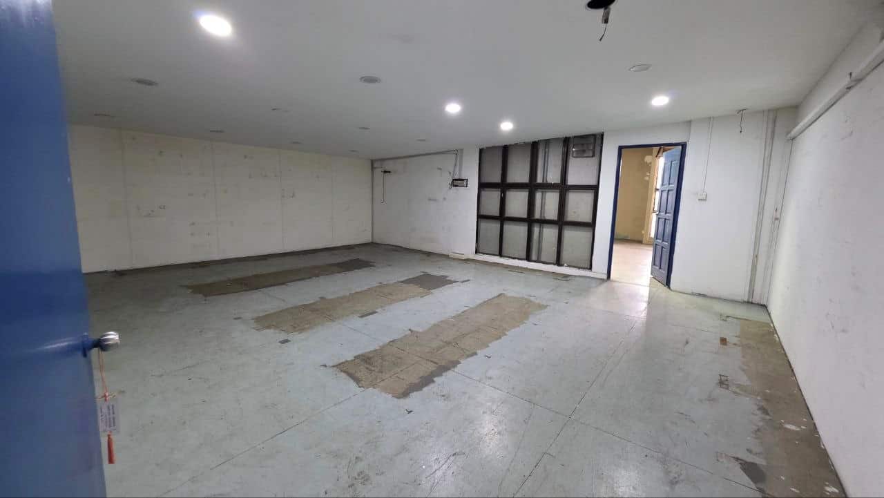 1.5 Storey Semi-D Factory Taman Sri Yaacob 7